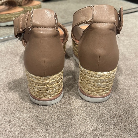 Braided Tan Platform Sandals - Picture 2 of 3